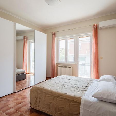 Casa Brando Apartment Santa Maria delle Mole Екстериор снимка